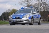 Samochód z rodzącą kobietą utknął w korku koło Wadowic. Przerażony tata wezwał na pomoc policjantów. Pomogli na czas dojechać do szpitala