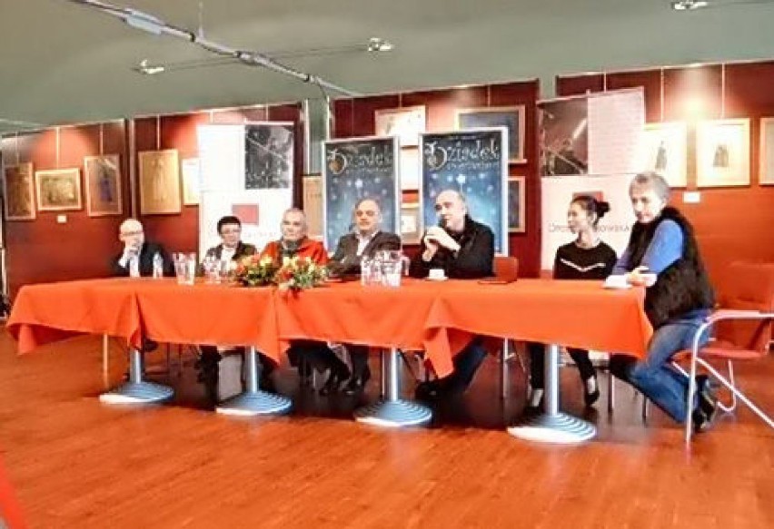 Konferencja prasowa 10 XII 2013 spektaklu "Dziadek do...