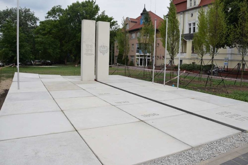 Pomnik przy ulicy Kościuszki w Wągrowcu do... poprawki 