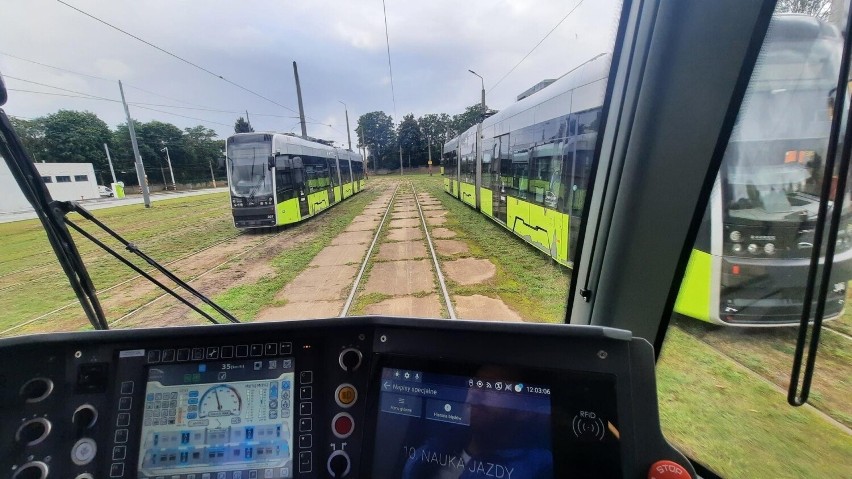 Bezpłatne przejazdy autobusami i tramwajami odbywają się 22...