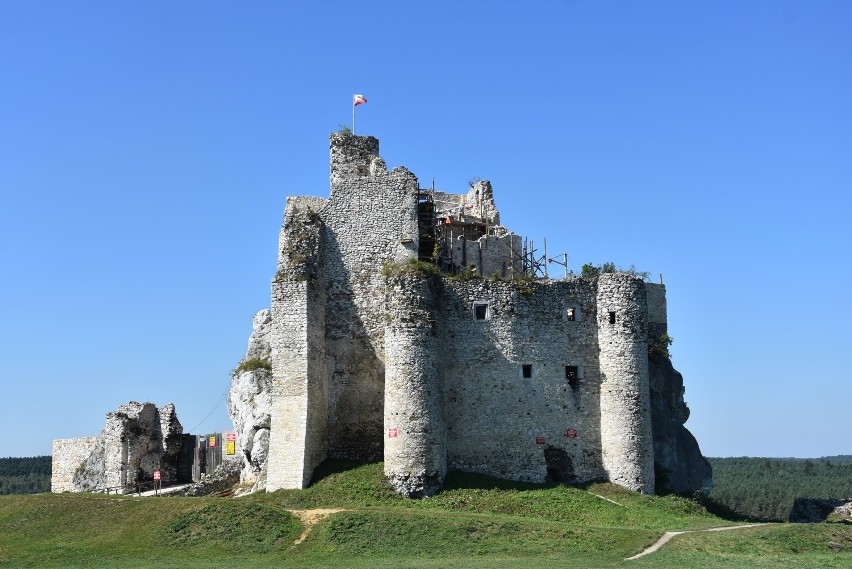 Zamek w Mirowie. Zobacz zdjęcia ze środka remontowanego zamku!