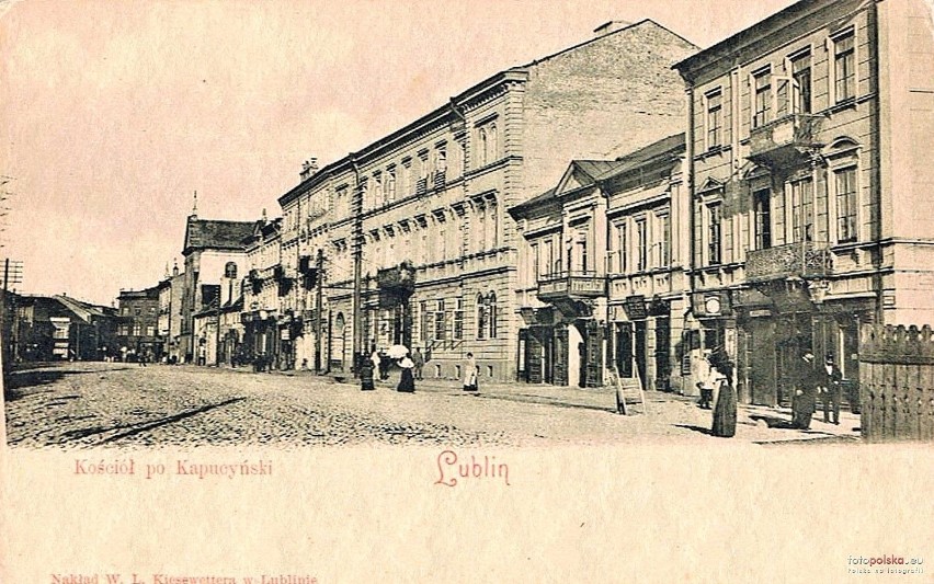 1895–1905
Krakowskie Przedmieście z kościołem św. Piotra i...