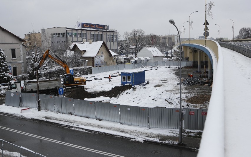 Trwa przebudowa dworca lokalnego w Rzeszowie. Z obiektu skorzystamy jeszcze w tym roku [ZDJĘCIA, WIZUALIZACJE]