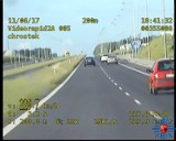 Mężenin: Pirat drogowy jechał 226 km/h [FILM Z WIDEOREJESTRATORA]