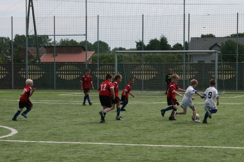 Festyn piłkarski w Racocie "Powitanie Lata" - zagrało 18 drużyn z powiatu kościańskiego