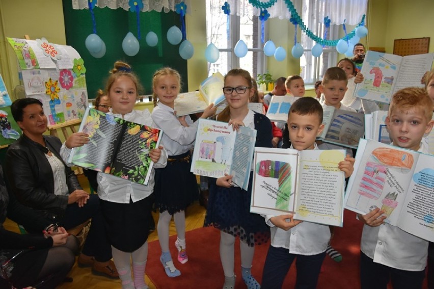 "Przygody skarpetek", uczniowie z Legnicy napisali książkę.
