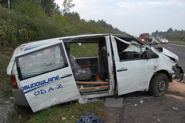 Do groźnego wypadku doszło koło godz. 6 rano 4 października na drodze krajowej nr 1 w okolicach skrzyżowania z Radomskiem