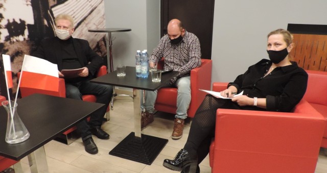 W jury zasiedli (od lewej): Jacek Szablewski, Paweł Manelski i Justyna Motylewska