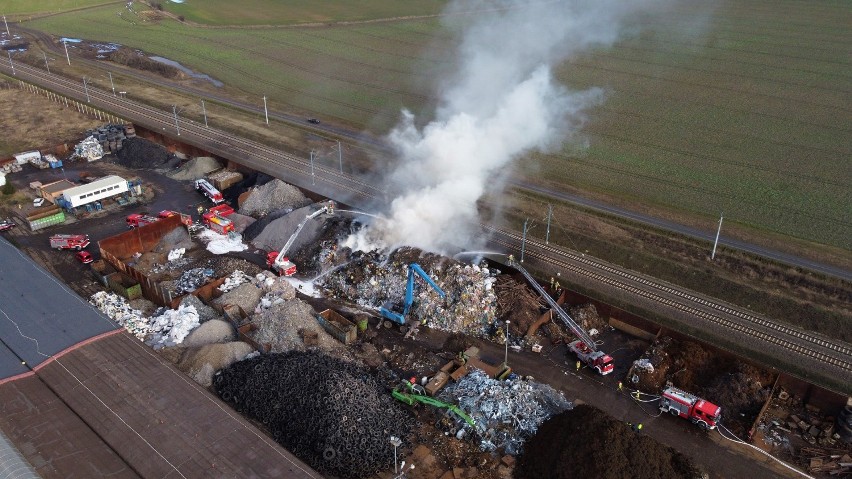 Pożar w Przysiece Polskiej. Zdjęcia pożaru zrobione dronem