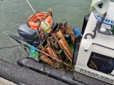 Zatoka Pucka: Straż Graniczna znalazła pułapki na węgorze. Były nielegalne. Funkcjonariusze zarekwirowali aż 23 sztuki | ZDJĘCIA