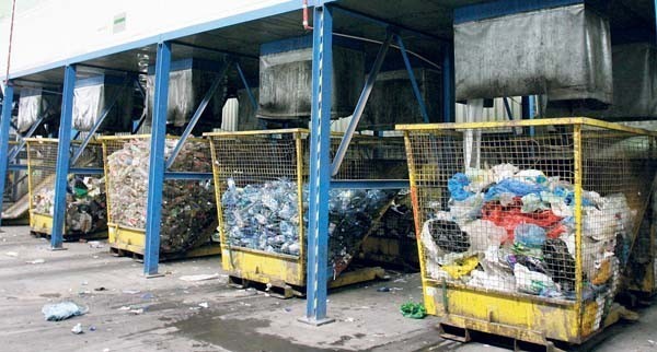 System ujawnił,  że mieszkańcy produkują więcej śmieci