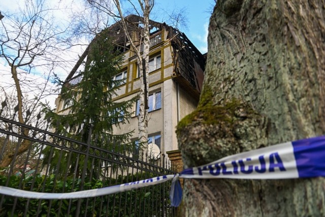Tragiczny pożar kamienicy w Sopocie przy ulicy Andersa 30.
Akcja gaśnicza trwała 7 godzien. Utrudniał ją orkan Otto