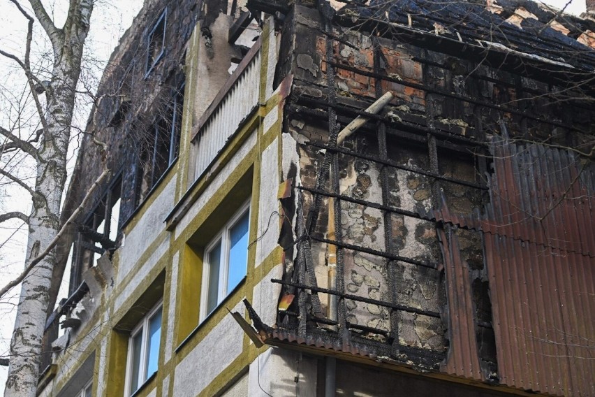 Tragiczny pożar kamienicy w Sopocie przy ulicy Andersa 30....