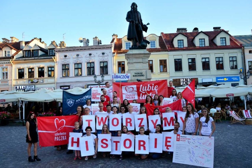 Jeszcze tylko 100 dni zostało Szlachetnej Paczce do świąt. A...