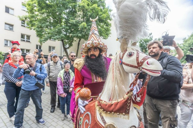 Prawdziwy Lajkonik pojawia się na ulicach Krakowa tylko raz w roku