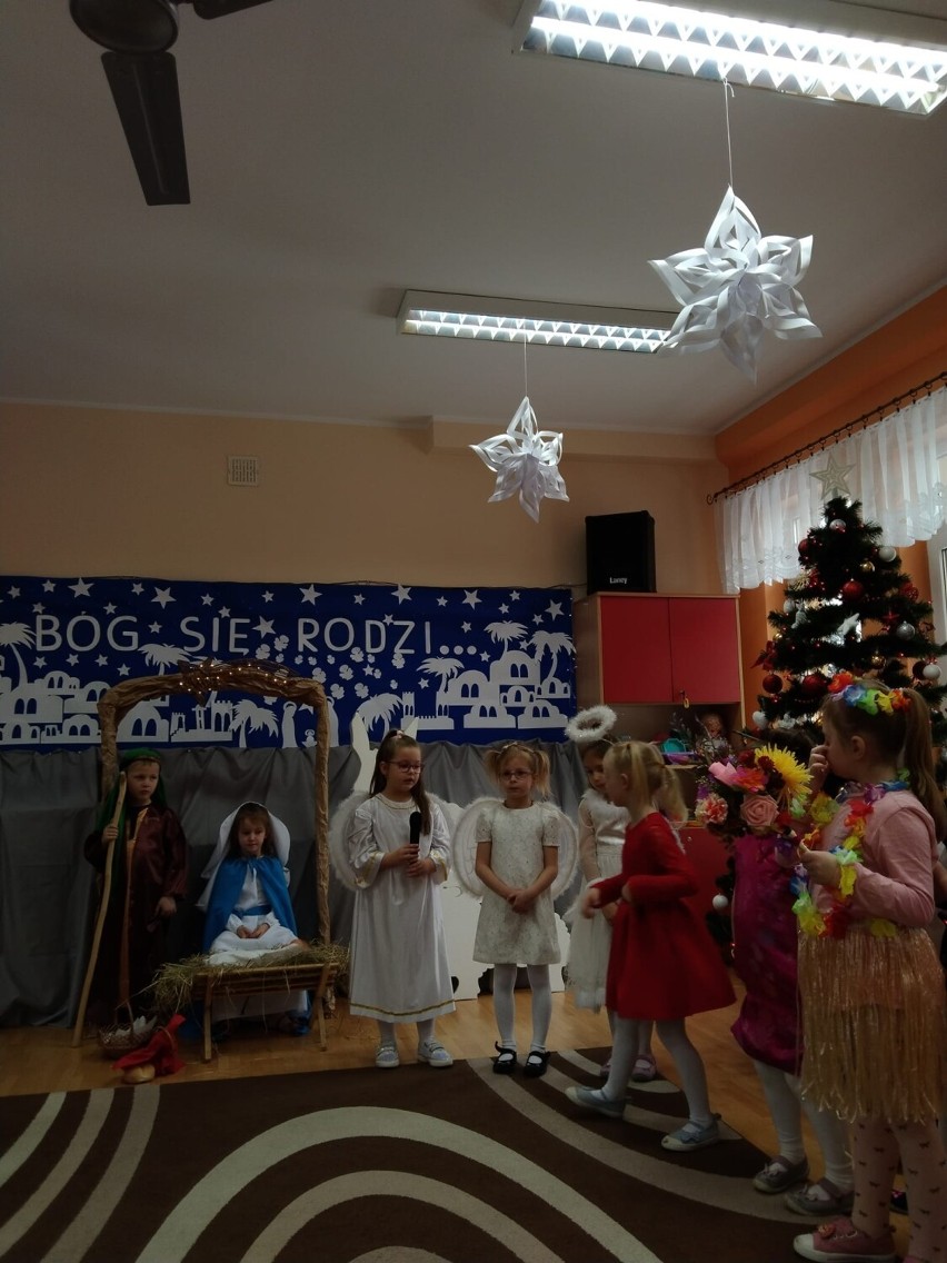 Jasełka i pasowanie na przedszkolaka w Tymienicach