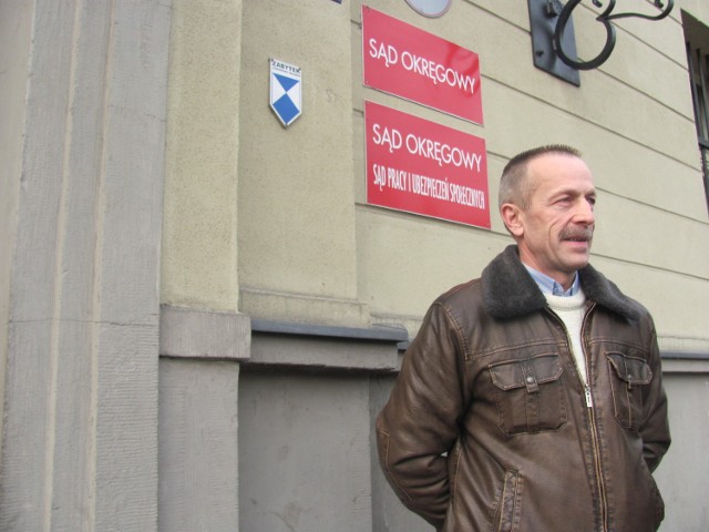 Krzysztof Koszela po wyjściu z sądu nie krył zadowolenia z wyroku.