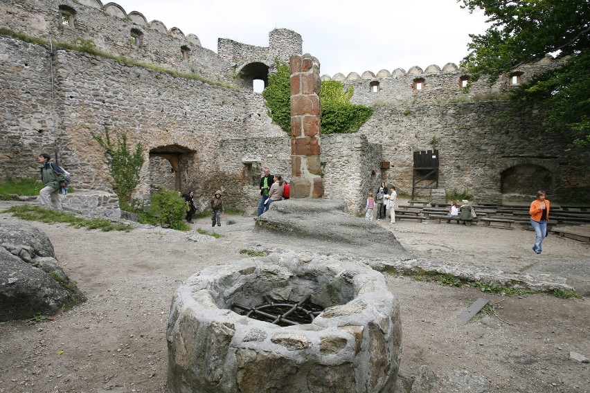 Zamek Chojnik to jedna z największych atrakcji turystycznych...