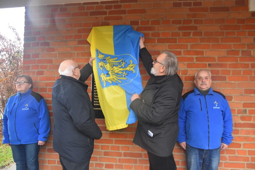 Na zawieszonej w Leszczynach tablicy znalazło się 21 nazwisk...