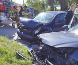 Zderzenie dwóch samochodów w Pelplinie. Kierowcy trafili do szpitala 