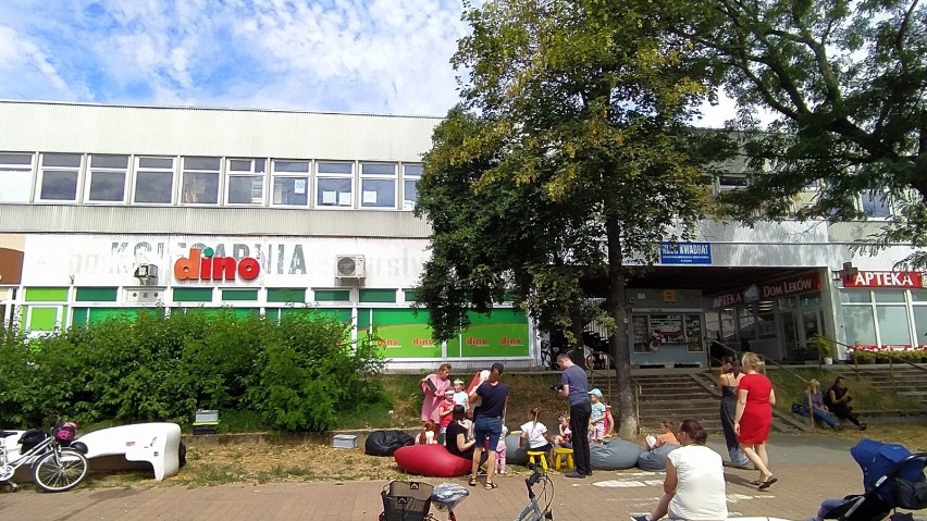 Kiedy odmalują "Kwadrat" na osiedlu Przyjaźni w Lesznie? ZDJĘCIA