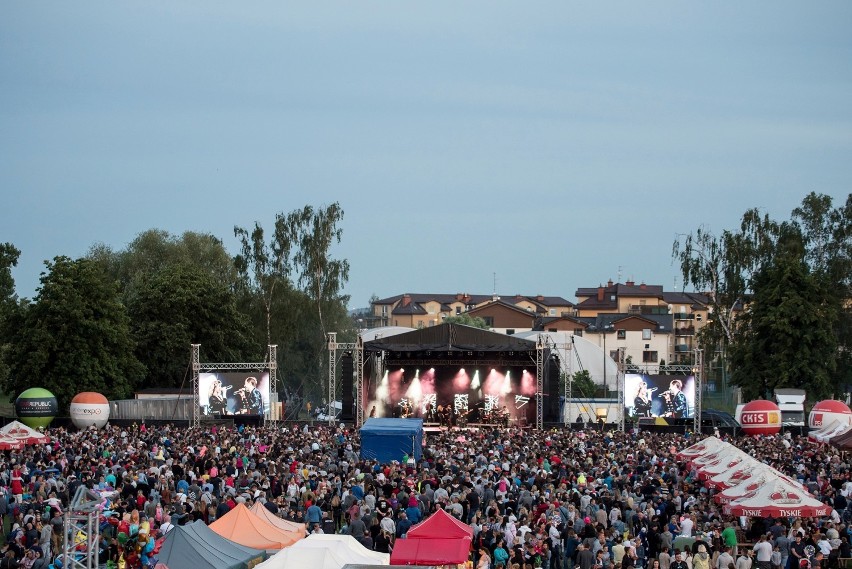 Dni Pruszcza 2020 odwołane. Nie zaśpiewa Zenek i Muniek. Nie spotkamy się na stadionie. Impreza odbędzie się w przyszłym roku