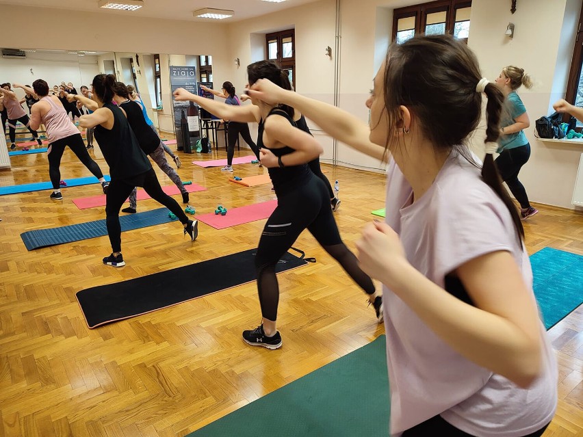 Bezpłatny Maraton Fitness z okazji Dnia Kobiet w dziewięciu filiach Rzeszowskiego Domu Kultury