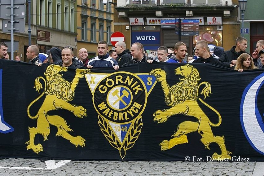 Kibice Górnik Wałbrzych ruszyli na derby