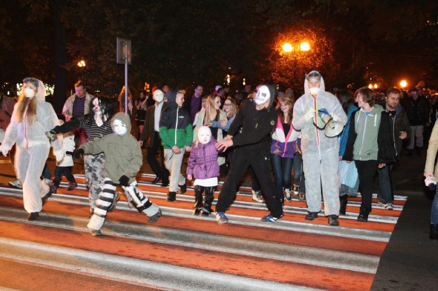 Marsz Zombie w Szczecinie na Halloween [wideo, zdjęcia]