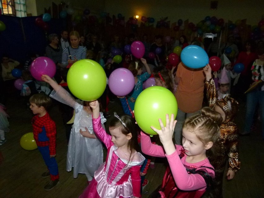 Biblioteka miejska zaprasza dzieci na bal karnawałowy