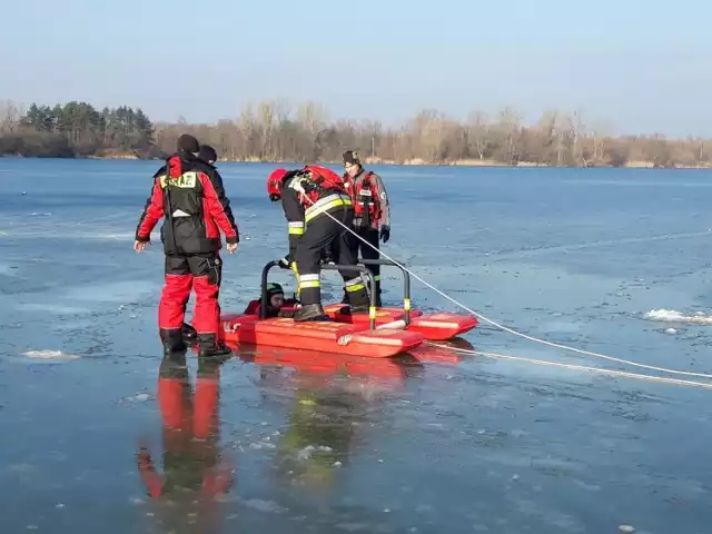 W środę na kamionce Bolko w Opolu szkoli się tutejsi strażacy, natomiast kilka dni temu w Borkach Wielkich druhowie z Borek i zawodowcy z Olesna.