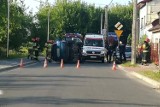 Wypadek na ulicy Spacerowej w Radomsku. Samochód przewrócił się na bok