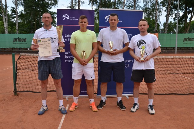 Na zdjęciu zwycięska drużyna ZK Czarne. Od lewej: Marek Chmielewski, Konrad Kopczak, Marcin Rusinek, Sławomir Gaca.
