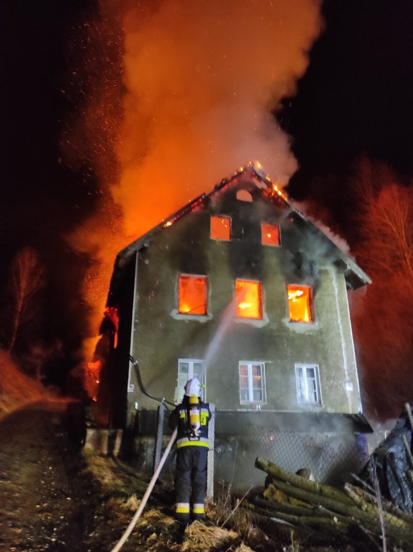 Tragiczny pożar w Lądku-Zdroju. Czy było to samobójstwo? W sieci znaleziono dramatyczny list... 