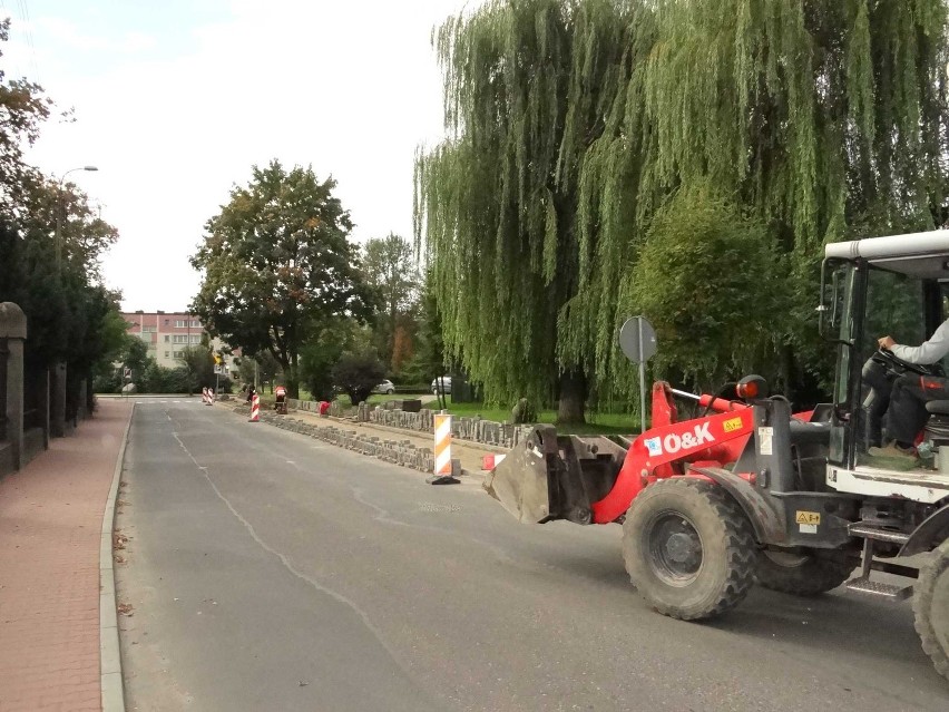 Remont chodnika na Wodnej i Reformackiej ma się zakończyć do...