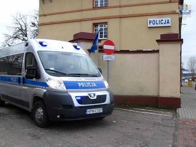 Policja dostała ambulans