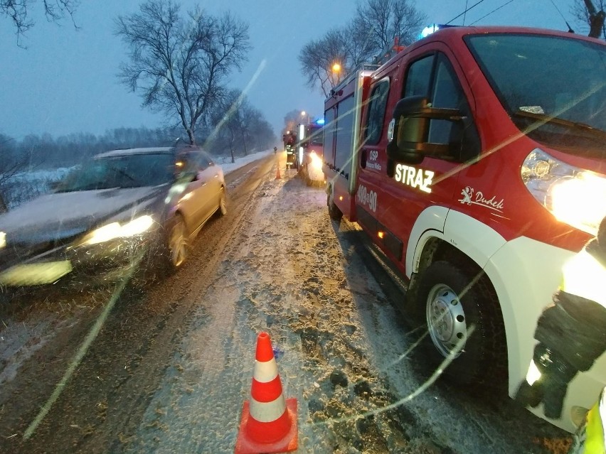 Zima zaatakowała. Fatalne warunki na drogach ZDJĘCIA