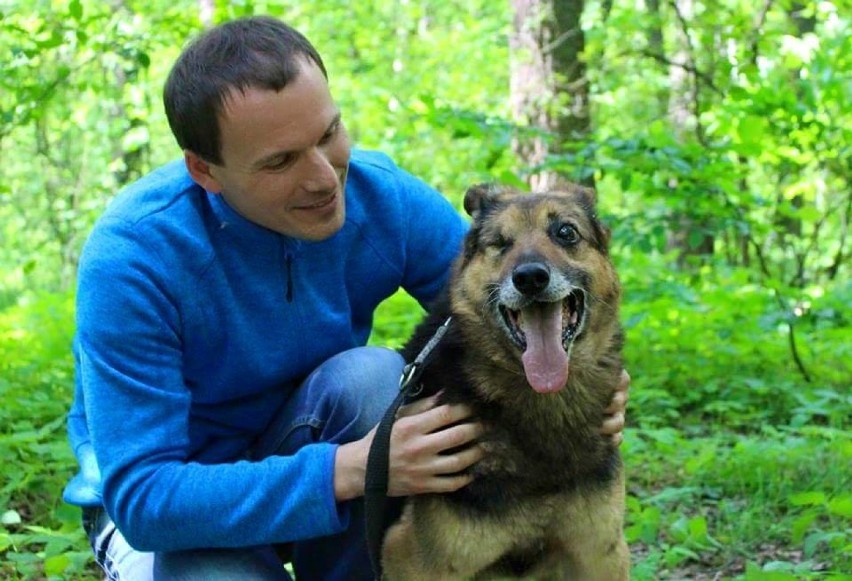 Łukasz Balcer, prezes TOZ i kierownik schroniska dla bezdomnych zwierząt w Celestynowie