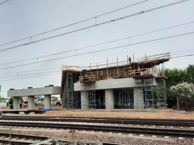 Trwa budowa stacji Radom Wschodni