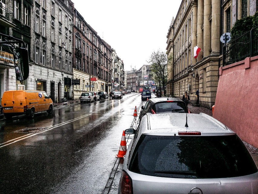 Katowice: Śmiertelny wypadek radiowozu - potrącił kobietę na pl. Andrzeja