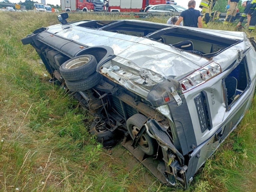 Bus dachował na A4 na wysokości podwrocławskiej Ślęży i...