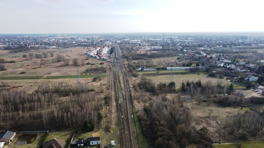 Awaria na torach w Radomsku. Wstrzymany ruch pociągów przez stację PKP w Radomsku