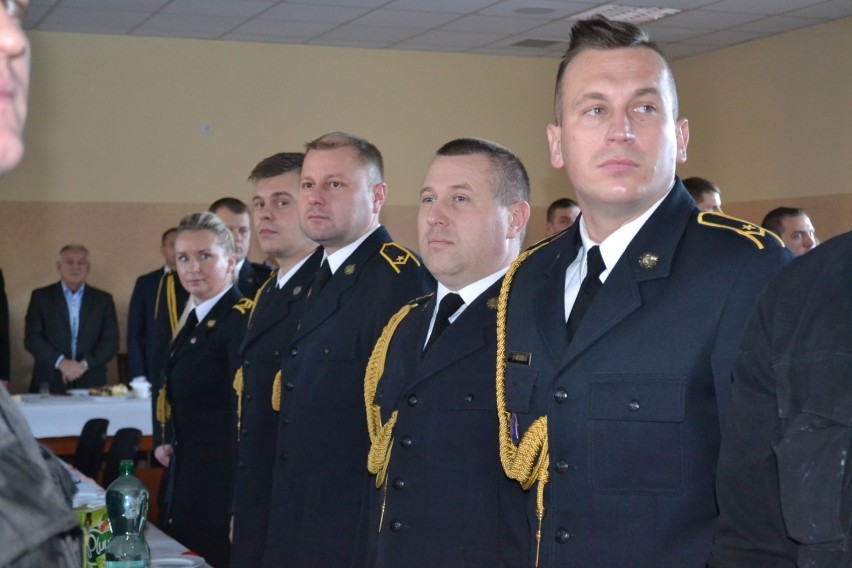 Strażackie święto w PSP w Kartuzach - awanse dla strażaków, odznaczenia dla dawców krwi [FOTO,WIDEO]