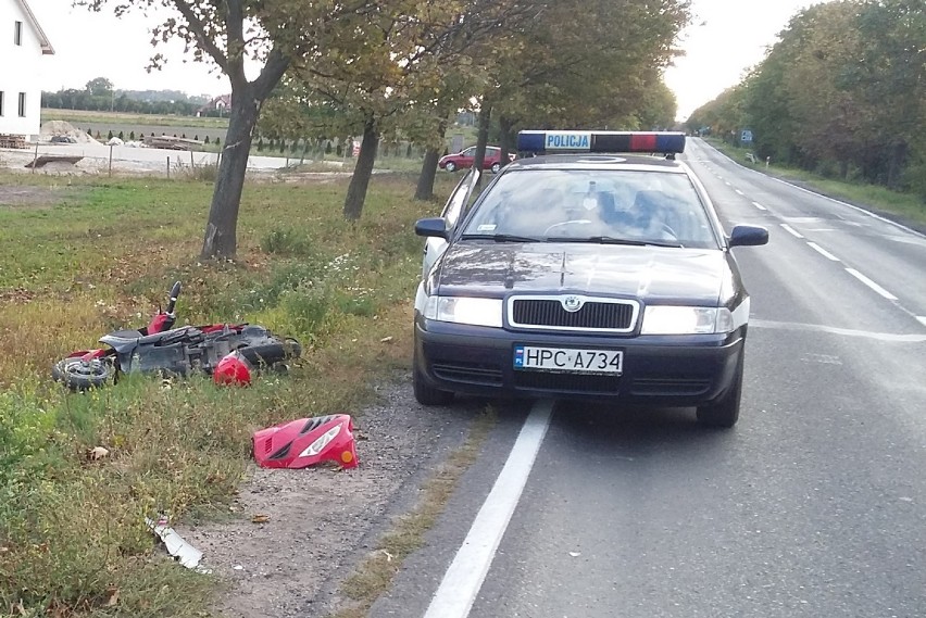 Wypadek na ul. Płowieckiej w Radziejowie. Motorowerzysta trafił do szpital