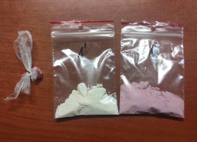 Bielawscy kryminalni zabezpieczyli ponad 130 porcji amfetaminy i ponad 2000 porcji marihuany