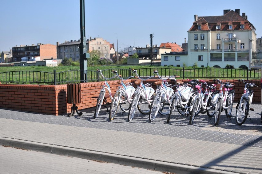 Śrem: wypożyczalnia rowerów ruszyła na promenadzie