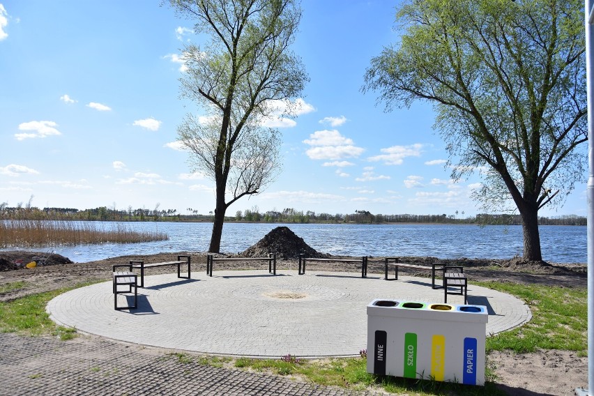 Tak wyglądają ścieżki rowerowe w Rogowie oraz teren nad...