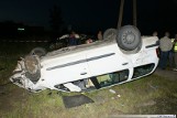 Tragiczny wypadek w Chojnach na drodze Łomża - Ostrołęka.  Dwie osoby nie żyją