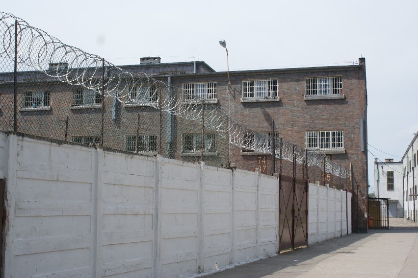 Co jest za tym murem? Dzień w więzieniu (ZDJĘCIA)