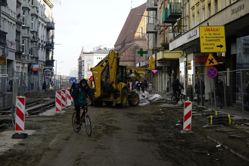 Prace na ul. Św. Marcin trwają, a zmiana organizacji ruchu...